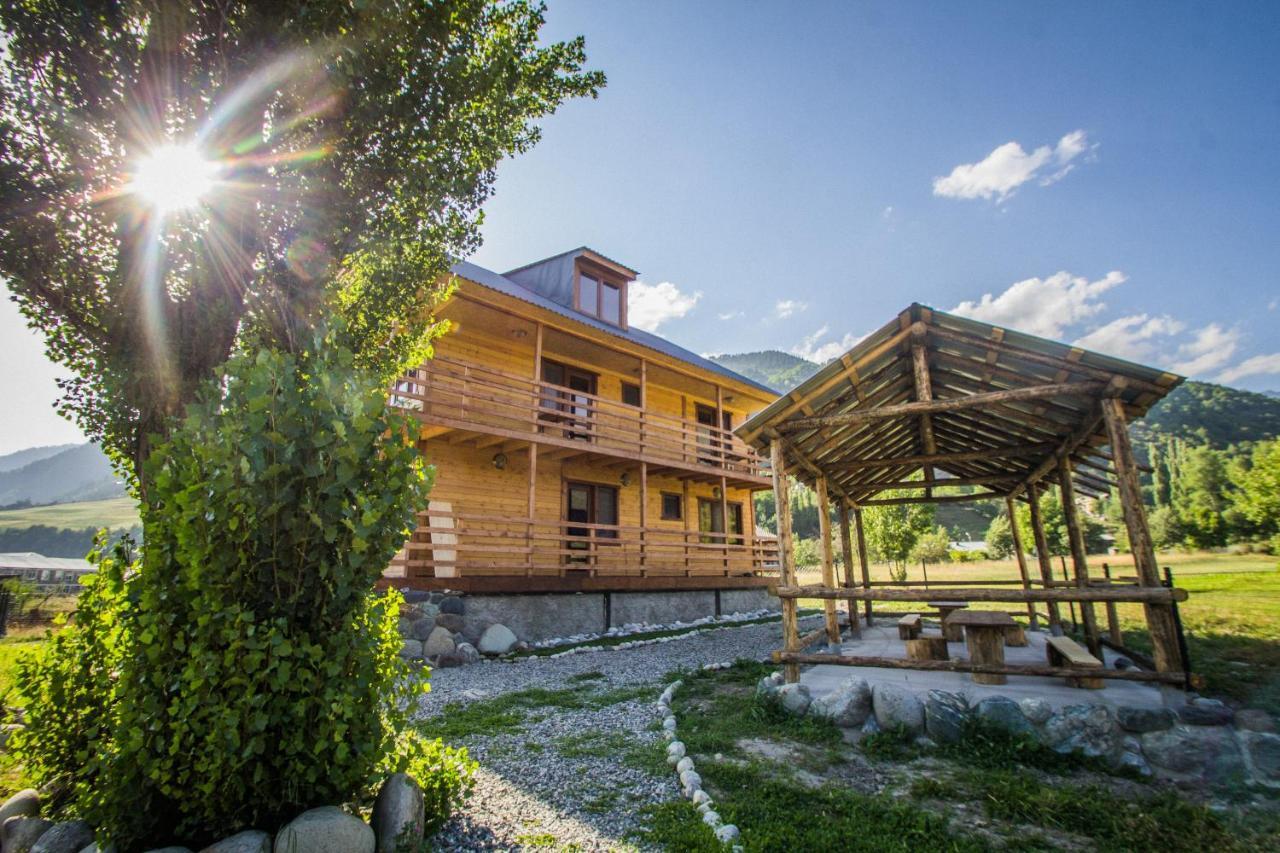 Guesthouse Gio Kashveti Екстер'єр фото
