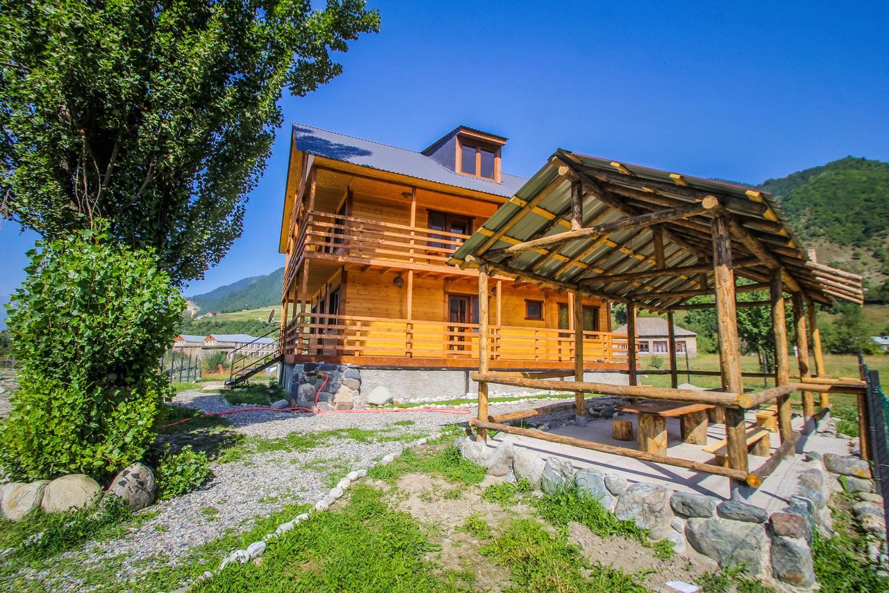 Guesthouse Gio Kashveti Екстер'єр фото